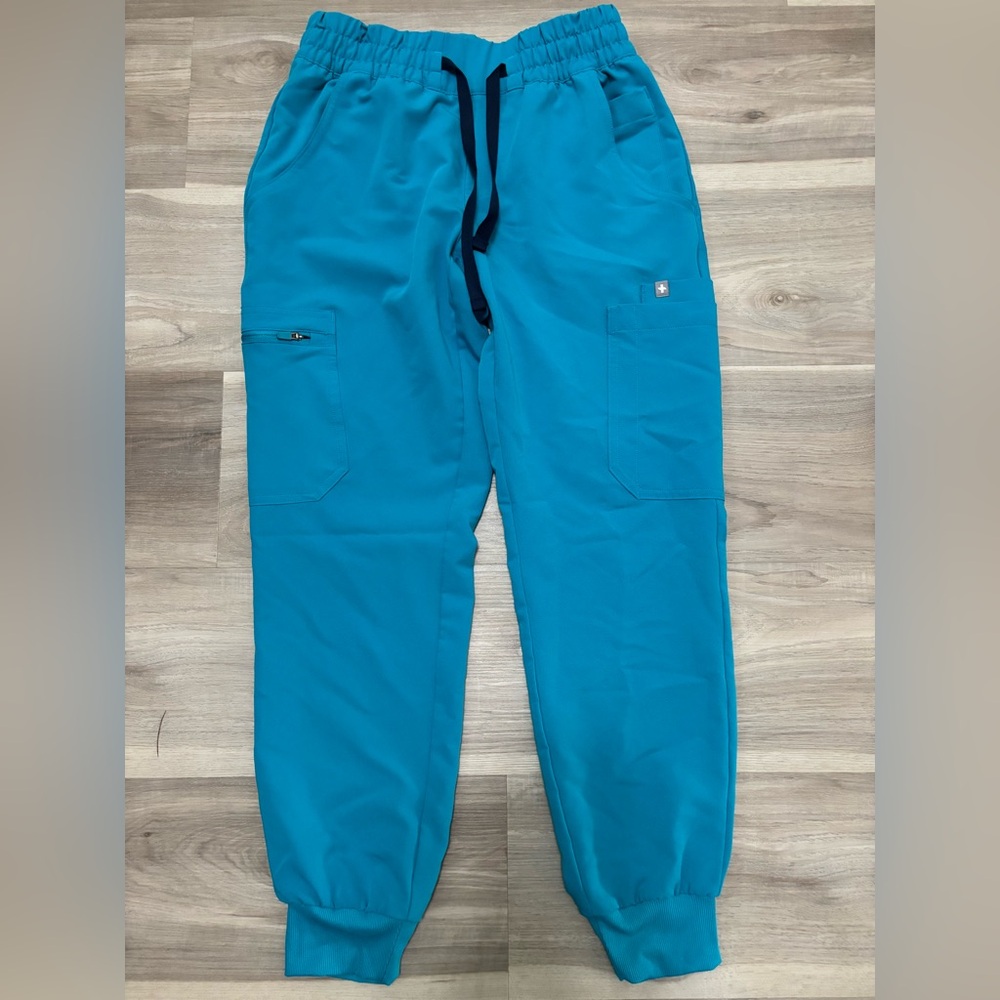 SOLD ✨Figs Teal relaxed jogger scrub Pants
